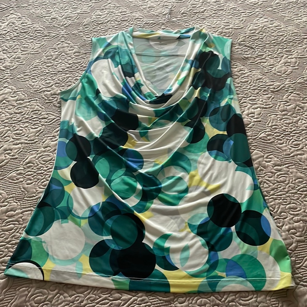 Worthington Sleeveless Scoop Top